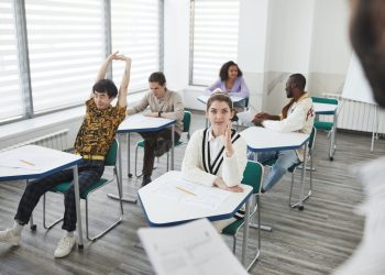 Crewmates in the Classroom: How ‘Among Us’ is Influencing College Social Dynamics