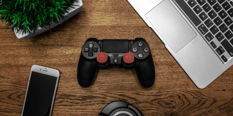 A Beginner's Guide to Understanding and Playing the Digital Gaming Phenomenon 'Among Us'